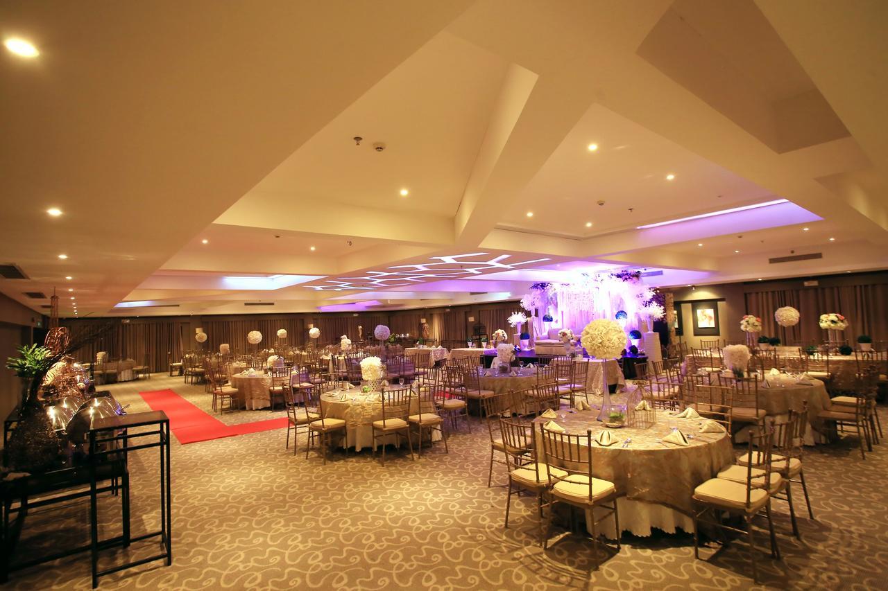 The Oriental Hotel Bataan มาริเวเลส ภายนอก รูปภาพ