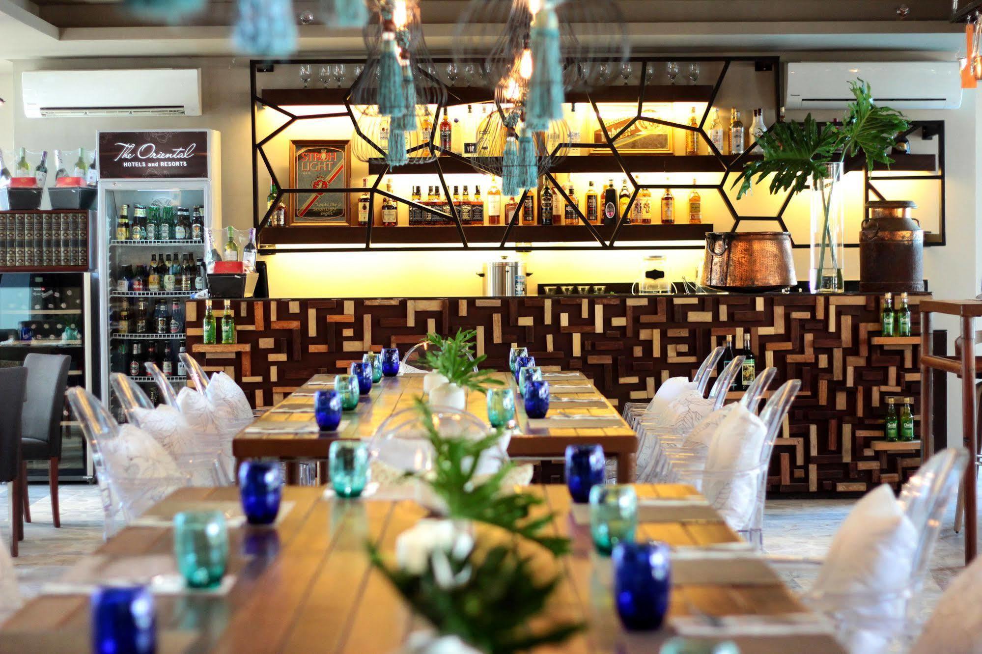 The Oriental Hotel Bataan มาริเวเลส ภายนอก รูปภาพ